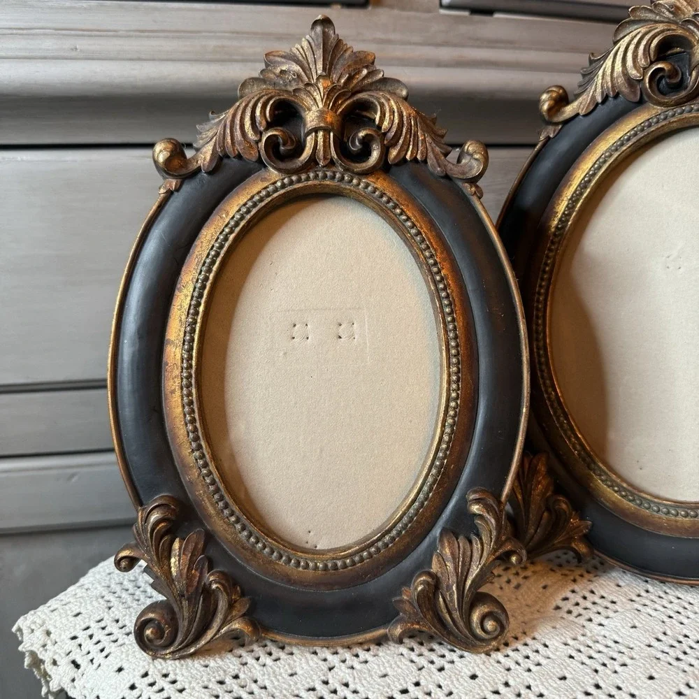 Vintage Pair Oval Ornate Carved Picture Frame Victorian Baroque Rococo 4x6 5x7